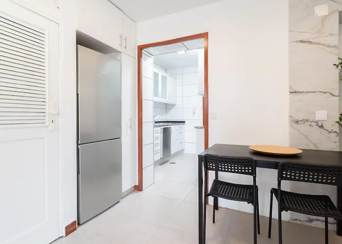 Host Wise - Charming Cozy Сан-Мамеде-де-Инфешта