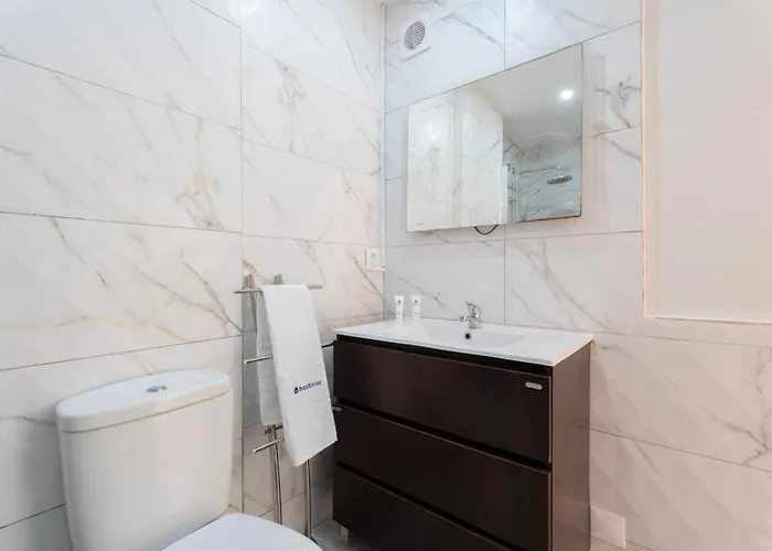 Проживание в семье Host Wise - Charming Cozy